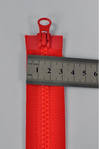 ZIP008 4號拉鏈  樹脂膠牙拉鏈   雙頭上下拉拉鏈   成衣開尾拉鏈款式  不設單獨拉鍊訂購 側面照